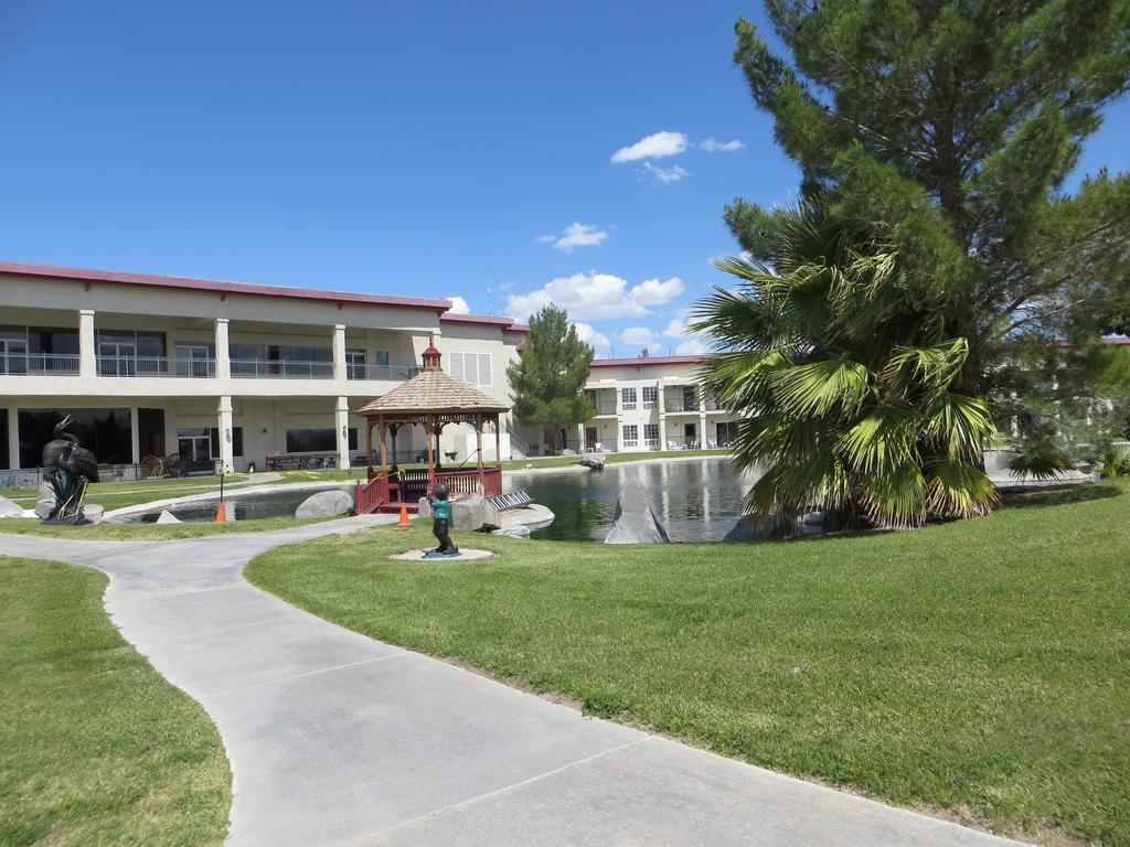 Longstreet Inn & Casino Amargosa Valley Exterior photo