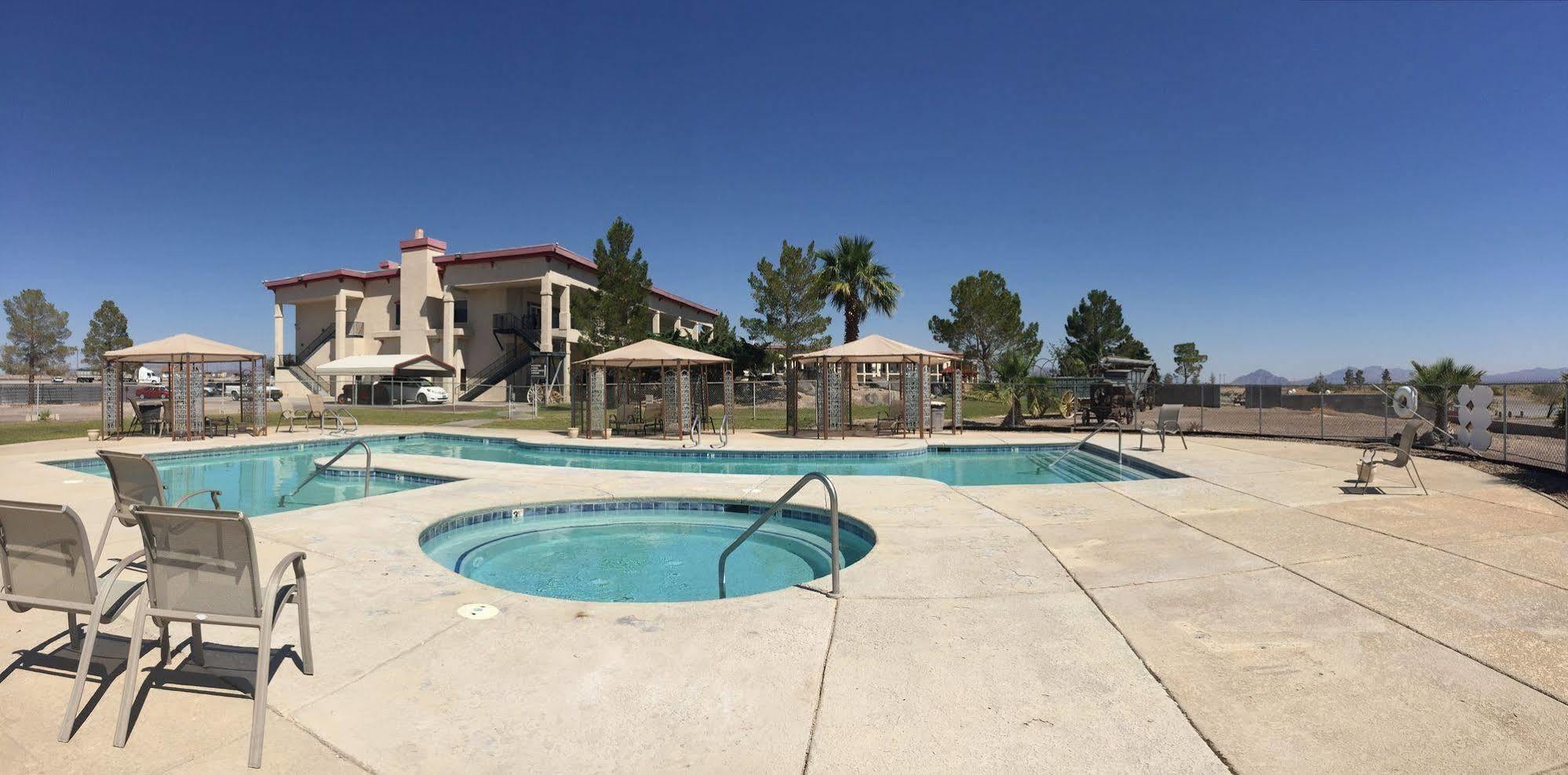 Longstreet Inn & Casino Amargosa Valley Exterior photo